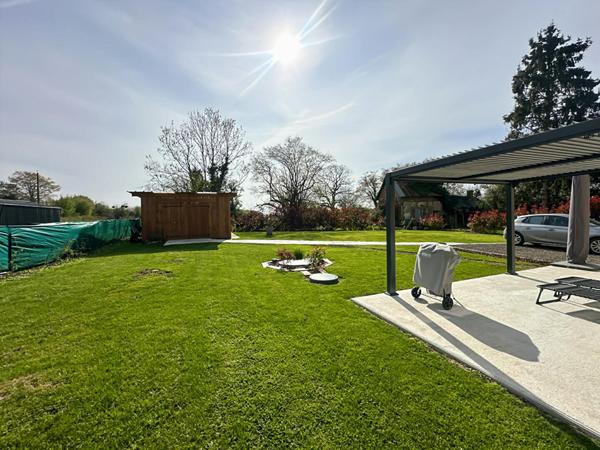 Maison récente 3 chambres bureau Dépendance