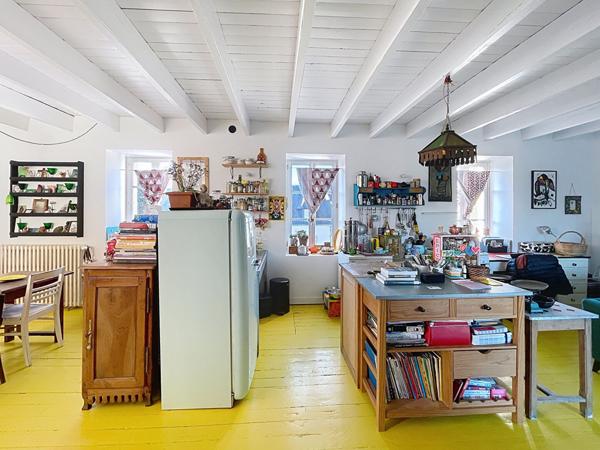 Charmante maison à vendre avec potentiel professionnel près du port de Pénerf