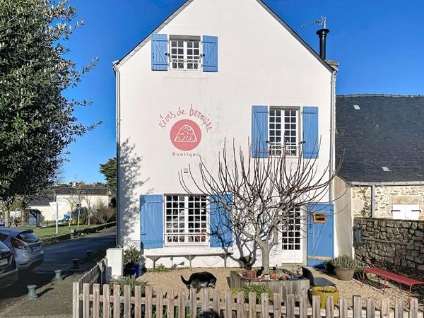 Charmante maison à vendre avec potentiel professionnel près du port de Pénerf