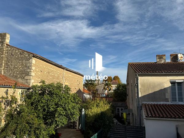 Maison en Pierre , Centre ville de Luçon 65m² avec garage