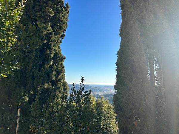 Appartement
         3 pièces
        - 47 m² 205 000 € *