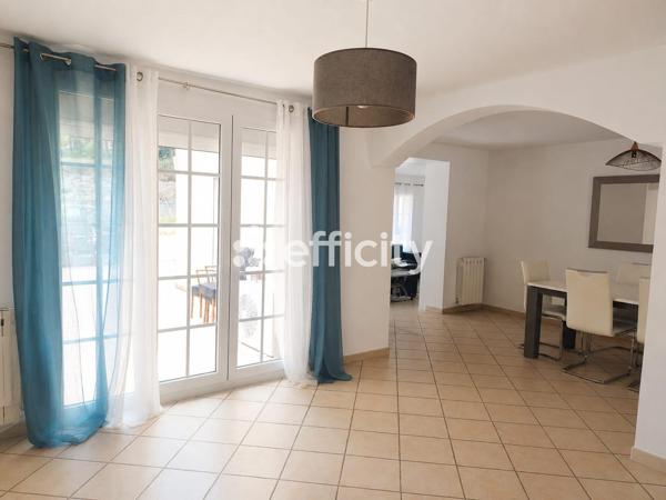Maison
         8 pièces
        - 162 m² Bien prestige 499 000 € *