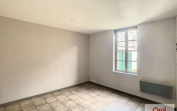 Immeuble à vendre    2 pièces •  Montluçon