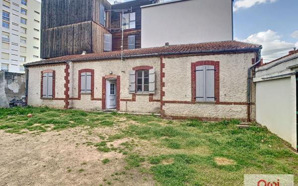 Immeuble à vendre    2 pièces •  Montluçon