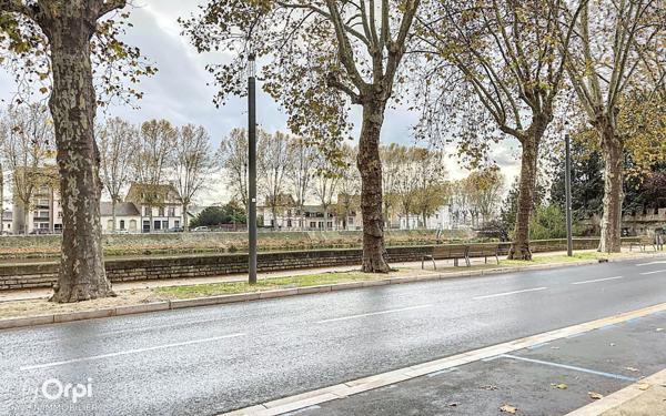 Immeuble à vendre    2 pièces •  Montluçon