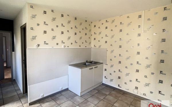 Immeuble à vendre    2 pièces •  Montluçon