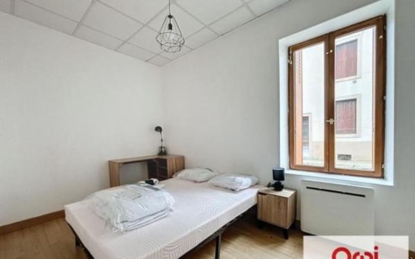 Immeuble à vendre    2 pièces •  Montluçon