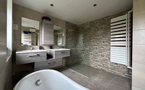 Maison à vendre    5 pièces • 153 m2 Toulouse