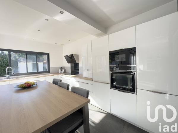 Maison à vendre 7 pièces 180 m² La Rochette