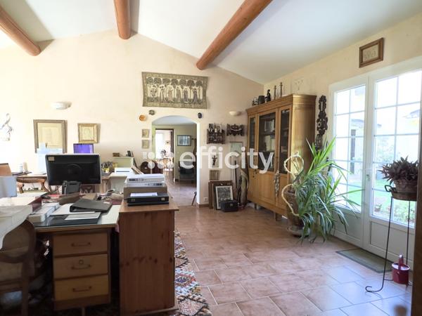 Maison 7 pièces - 223 m² Exclusivité efficity