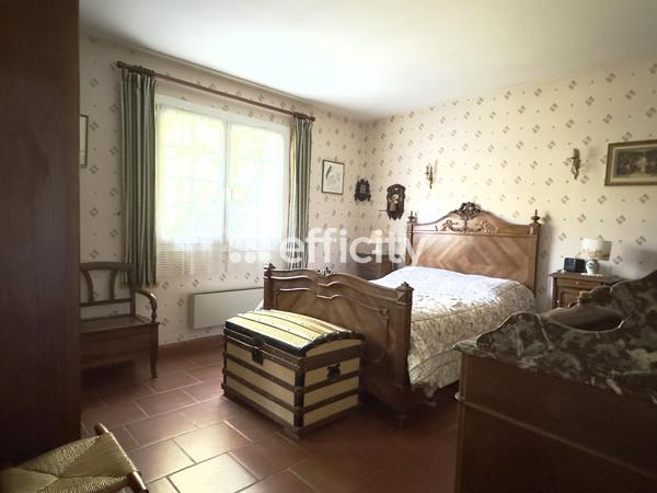 Maison 7 pièces - 223 m² Exclusivité efficity