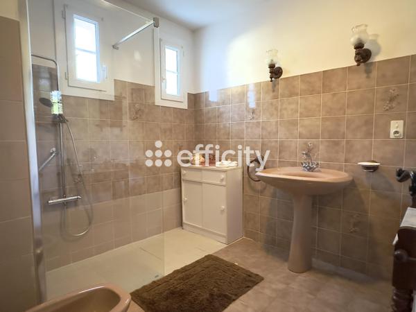 Maison 7 pièces - 223 m² Exclusivité efficity