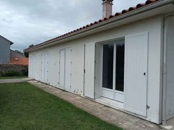 Charmante maison de plain-pied avec jardin clos et garage ? Proche Centre