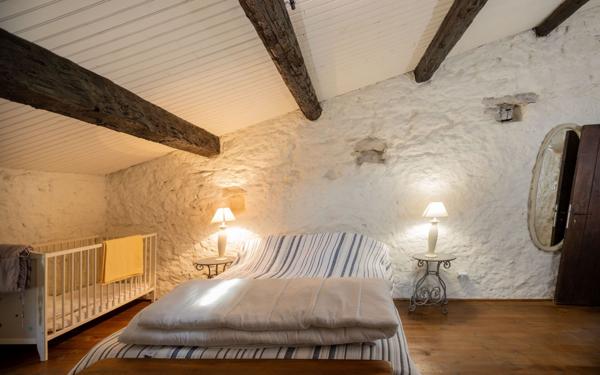 Maison à vendre    5 pièces •  Ruoms