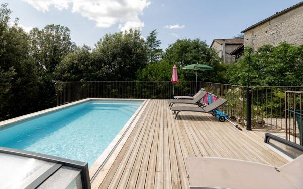 Maison à vendre    5 pièces •  Ruoms