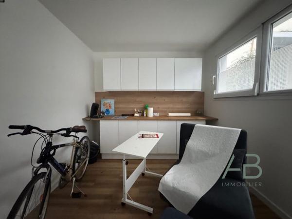 Local professionnel Lille Wazemmes 27 m²