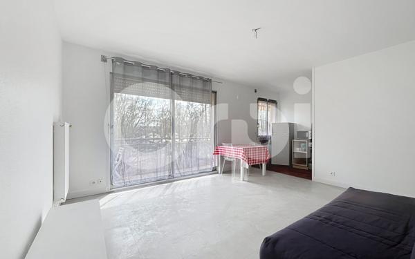 Appartement à louer    1 pièce • 30,65 m2 Brive-la-Gaillarde