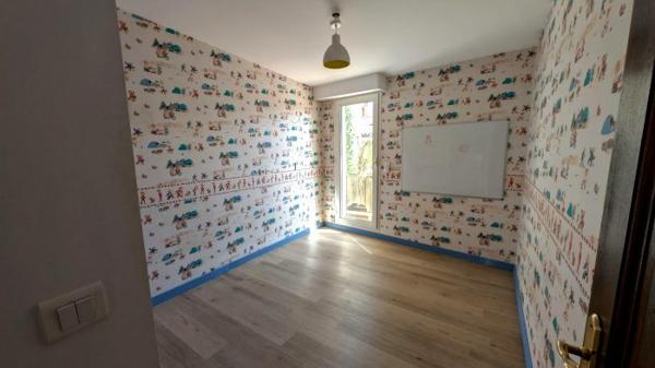 T5 et plus Montpellier 242 m²