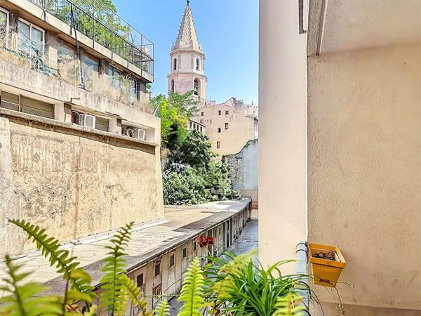 A vendre : Appartement T4 de 100m2 quartier Hôtel de ville 13002 Marseille