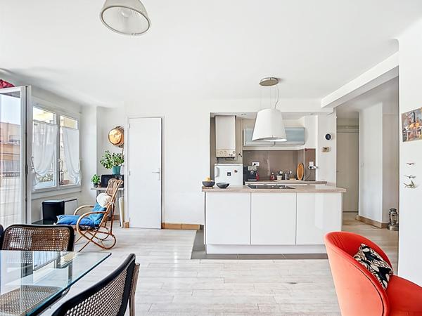 A vendre : Appartement T4 de 100m2 quartier Hôtel de ville 13002 Marseille