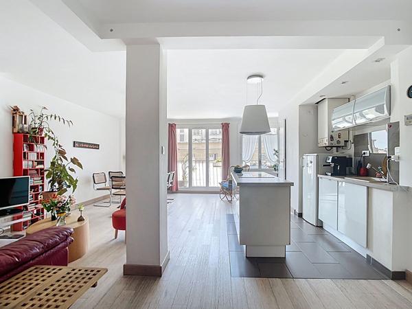 A vendre : Appartement T4 de 100m2 quartier Hôtel de ville 13002 Marseille