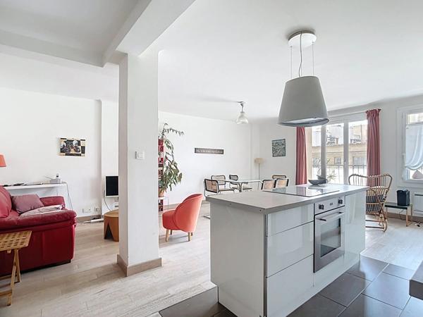 A vendre : Appartement T4 de 100m2 quartier Hôtel de ville 13002 Marseille