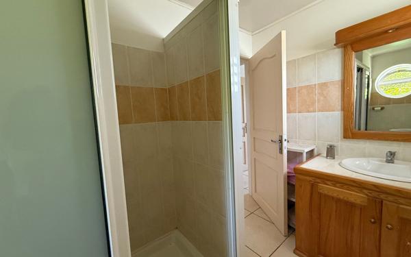 Maison à vendre    7 pièces •  Saint-Pierre