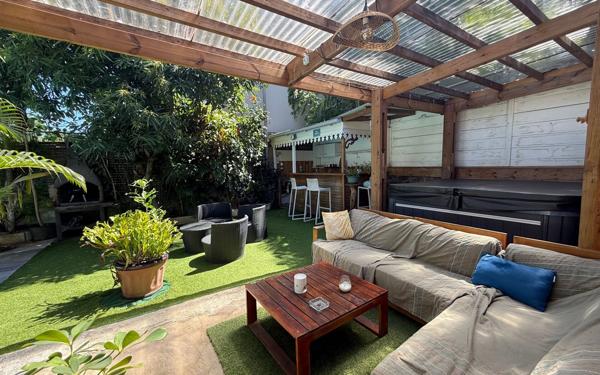 Maison à vendre    7 pièces •  Saint-Pierre