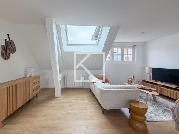 charme sous comble et contemporain