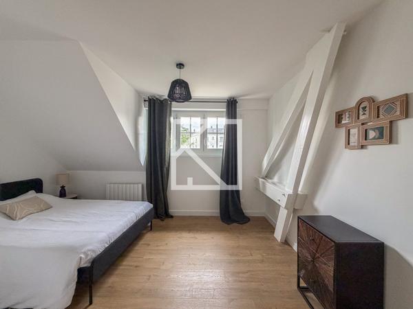 charme sous comble et contemporain