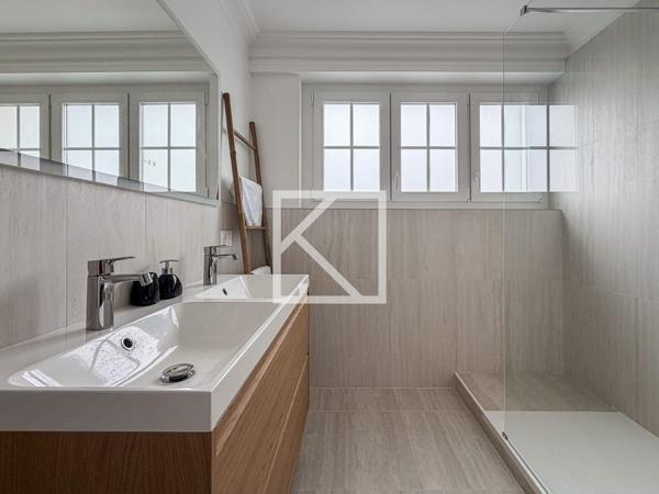 charme sous comble et contemporain