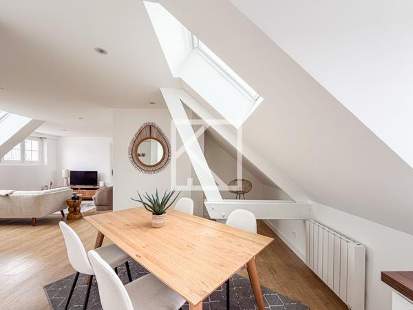 charme sous comble et contemporain