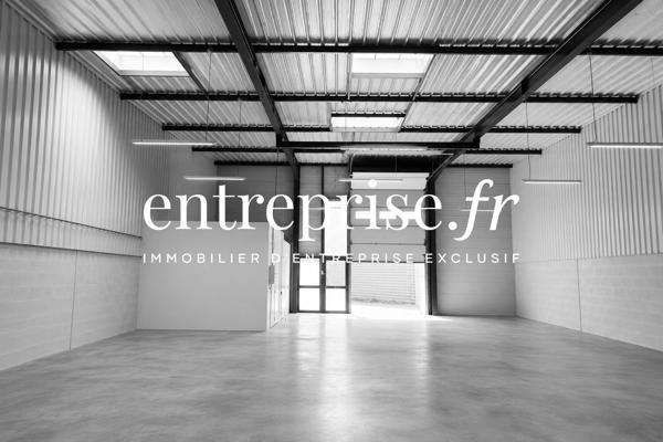 A LOUER - LOCAL D'ACTIVITE 250 m2 - BEAUCOUZE