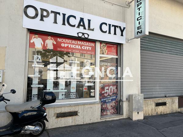 Location Local commercial 2 pièces 31.85 m² - 4 PLACE NOËL BLACHE Toulon 83000