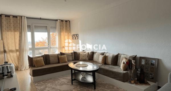 Location Appartement 4 pièces 90.09 m² - Avignon 84000