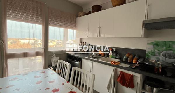 Location Appartement 4 pièces 90.09 m² - Avignon 84000