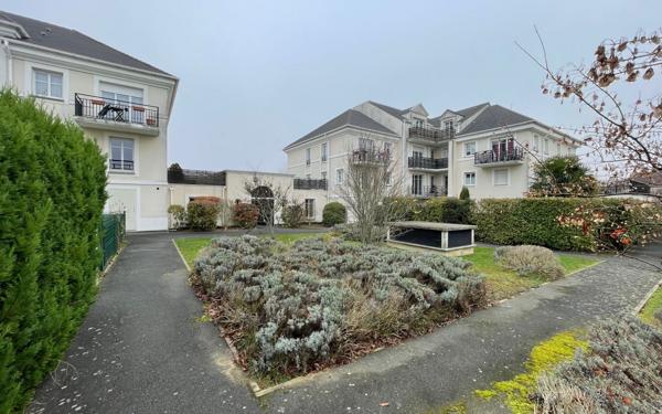 Appartement à louer    2 pièces • 42,72 m2 Magny-le-Hongre