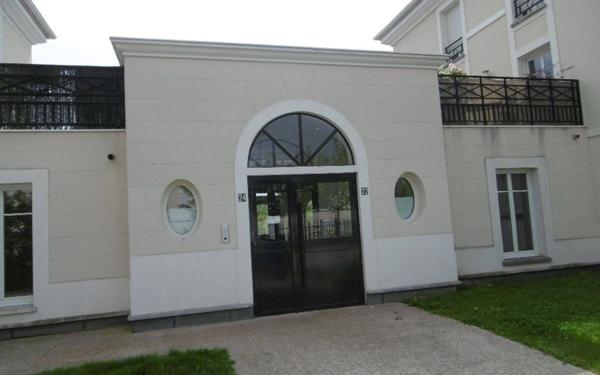 Appartement à louer    2 pièces • 42,72 m2 Magny-le-Hongre