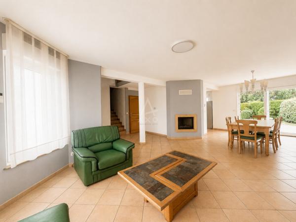 Maison 4 chambres avec piscine