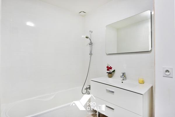 Appartement type T2 avec balcon et stationnement