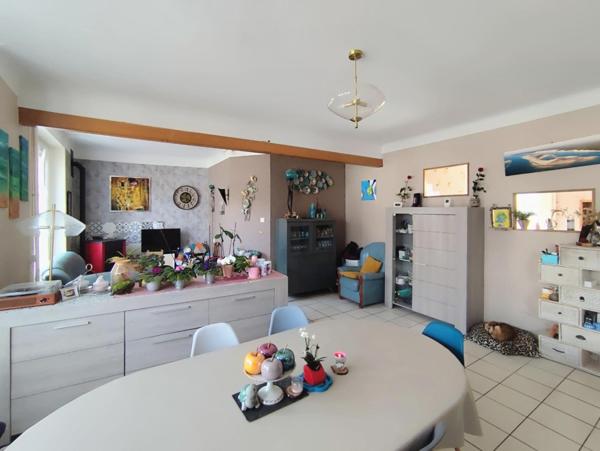 Maison de charme, avec dépendances et grand terrain