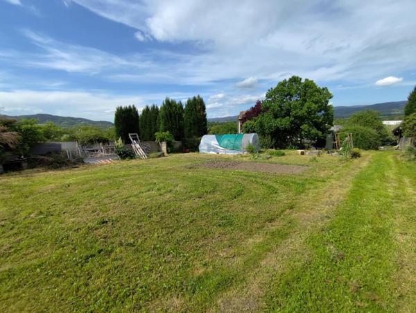 Maison de charme, avec dépendances et grand terrain