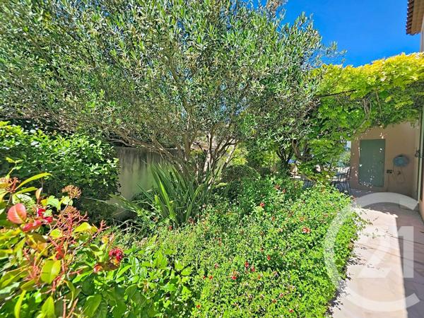 Maison à vendre  4 pièces - 112,39 m 2   MARSEILLE  - 13013