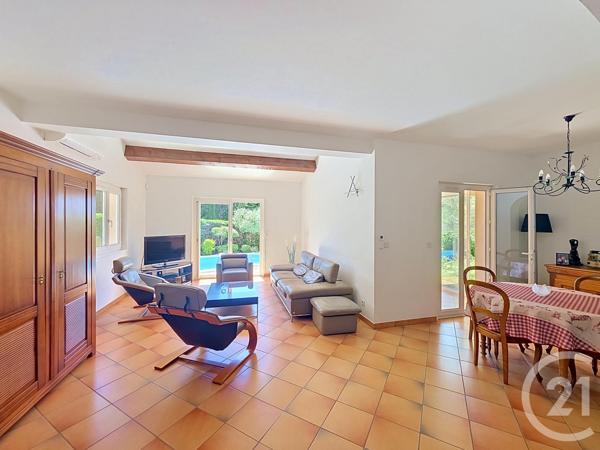 Maison à vendre  4 pièces - 112,39 m 2   MARSEILLE  - 13013