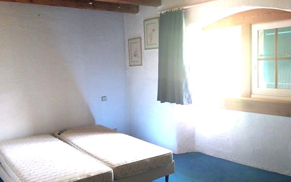 Maison à vendre    7 pièces • 280 m2 Gex