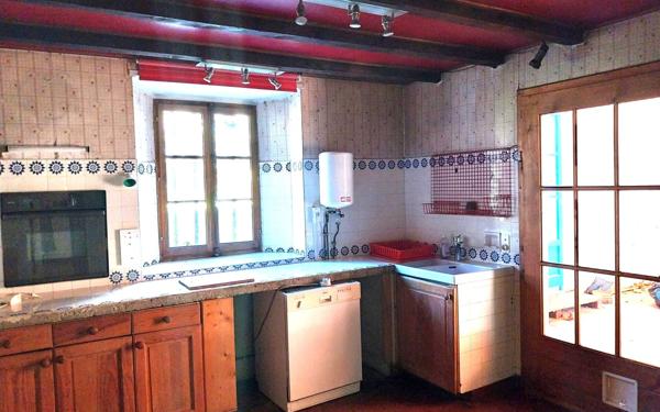 Maison à vendre    7 pièces • 280 m2 Gex