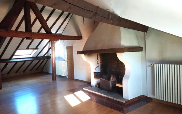 Maison à vendre    7 pièces • 280 m2 Gex