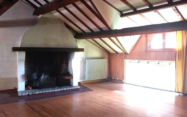 Maison à vendre    7 pièces • 280 m2 Gex