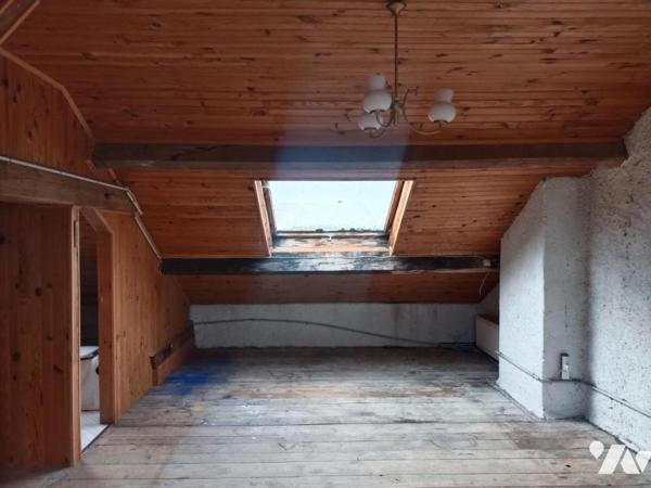 MAISON D'HABITATION AVEC JARDIN & DEPENDANCES