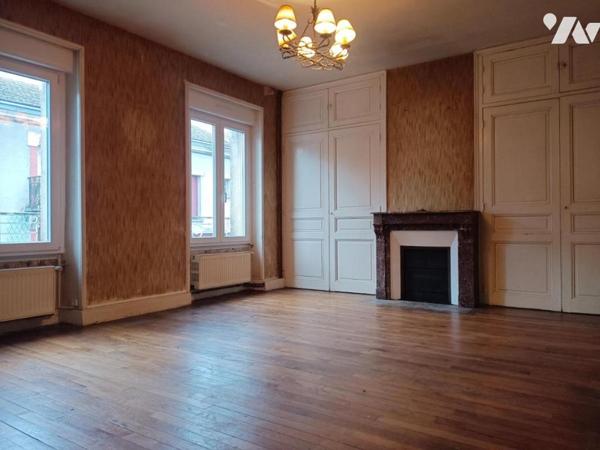 MAISON D'HABITATION AVEC JARDIN & DEPENDANCES